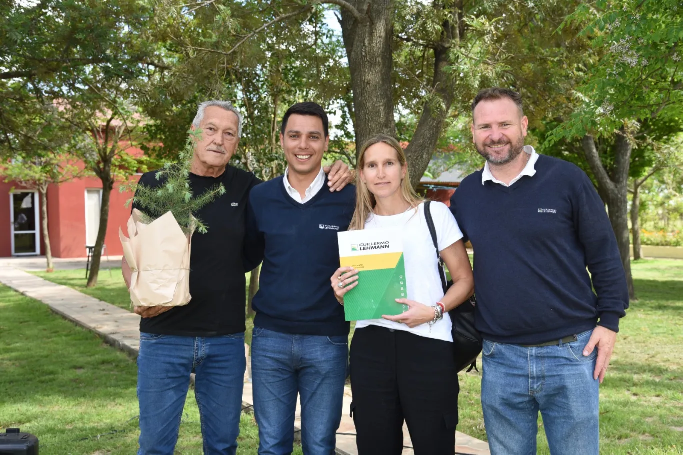 50 TAMBOS DE LA REGIÓN RECIBIERON LA CERTIFICACIÓN DE HUELLAS AMBIENTALES POR PARTE DE LA LEHMANN