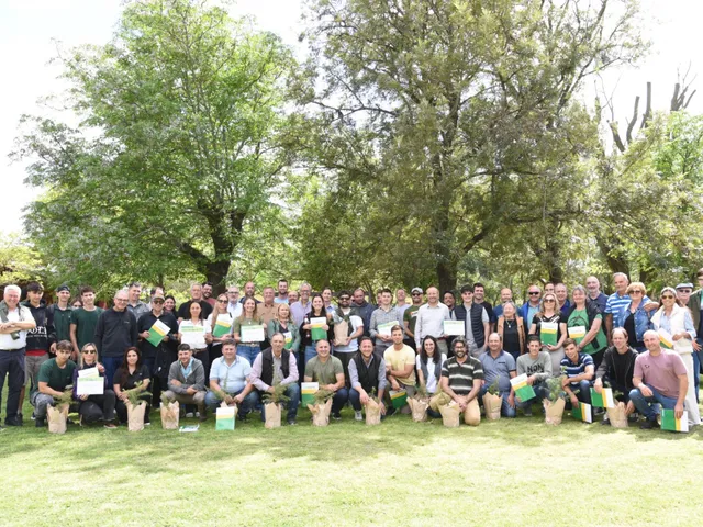 50 TAMBOS DE LA REGIÓN RECIBIERON LA CERTIFICACIÓN DE HUELLAS AMBIENTALES POR PARTE DE LA LEHMANN