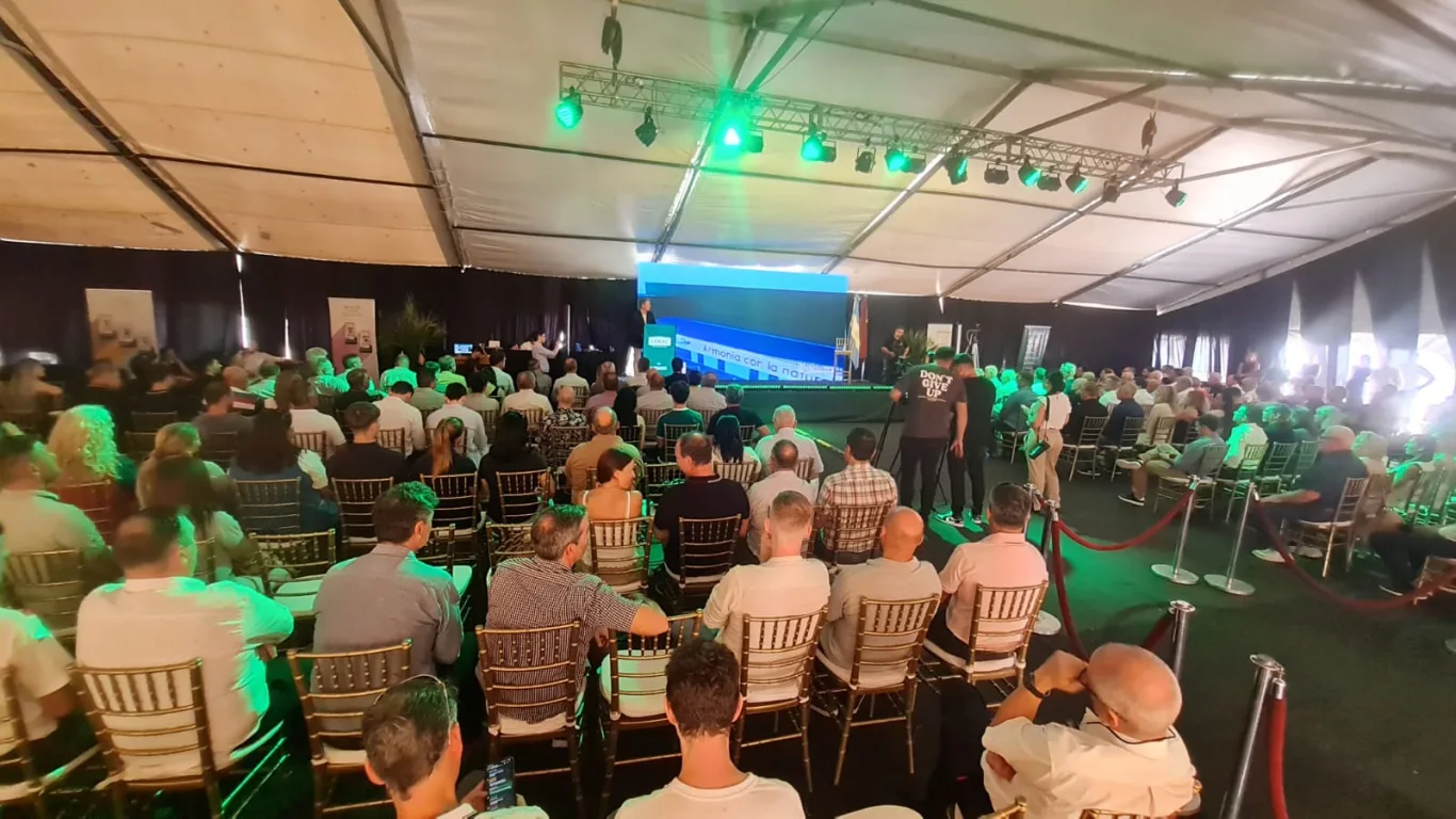 LA LEHMANN CELEBRA LA APERTURA DE “LOKAL”, SU NUEVA FÁBRICA DE ALIMENTOS BALANCEADOS PARA PERROS Y GATOS